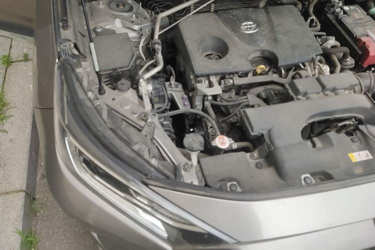 Used Toyota RAV4 2020 2.0L CVT Four-Wheel Drive Prestige Edition Engine Bay Right