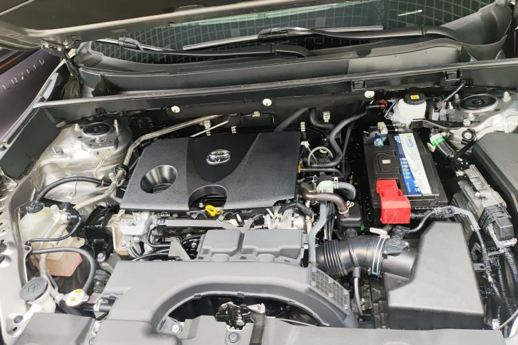 Used Toyota RAV4 2020 2.0L CVT Two-Wheel Drive Fashion Edition Engine Bay