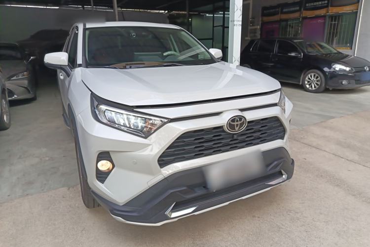 Used Toyota RAV4 2020 2.0L CVT Two-Wheel Drive Fashion Edition Exterior 1