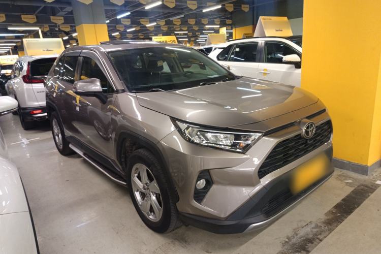 Used Toyota RAV4 2020 2.0L CVT Two-Wheel Drive Fashion Edition Exterior 1