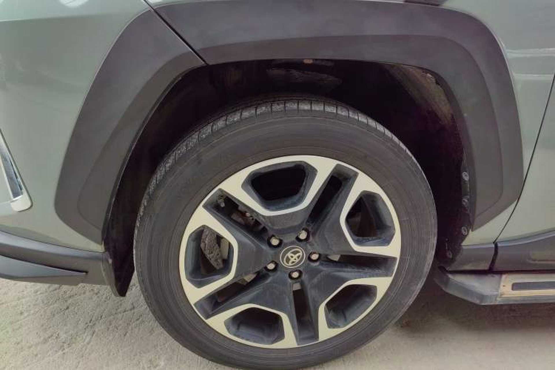 Used Toyota RAV4 2020 2.0L CVT Four-Wheel Drive Prestige Edition Exterior 2