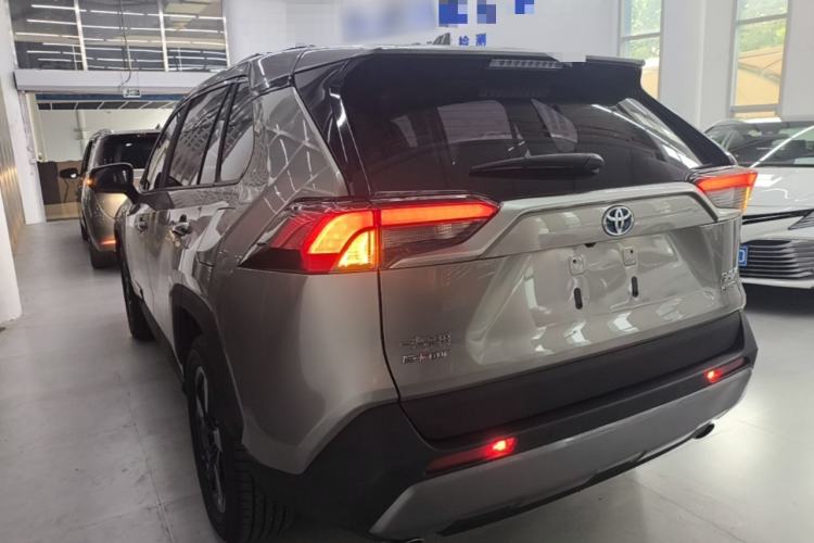Used Toyota RAV4 2020 Dual-Motor 2.5L E-CVT Four-Wheel Drive Flagship Edition Exterior 2