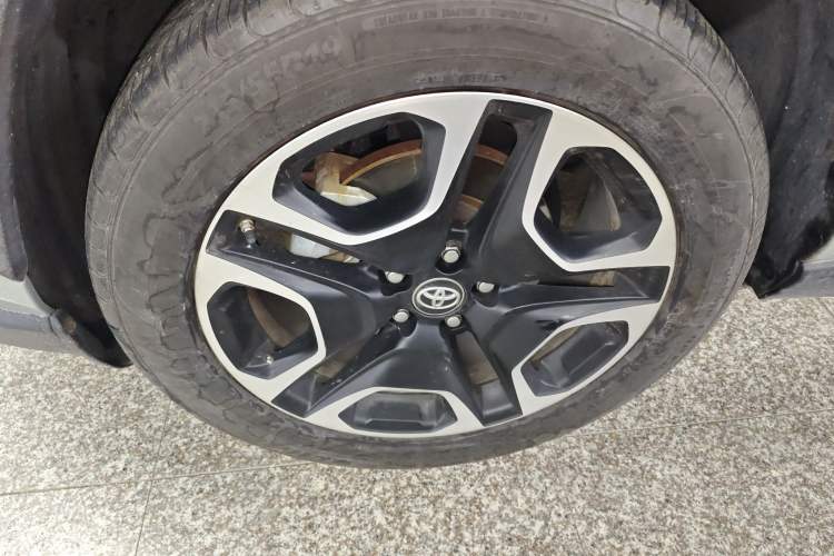 Used Toyota RAV4 2020 2.0L CVT Four-Wheel Drive Prestige Edition Exterior 4