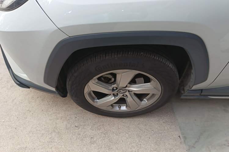 Used Toyota RAV4 2020 2.0L CVT Two-Wheel Drive Fashion Edition Exterior 4
