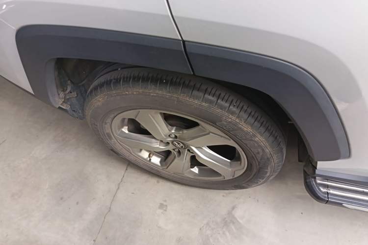 Used Toyota RAV4 2020 2.0L CVT Two-Wheel Drive Fashion Edition Exterior 5