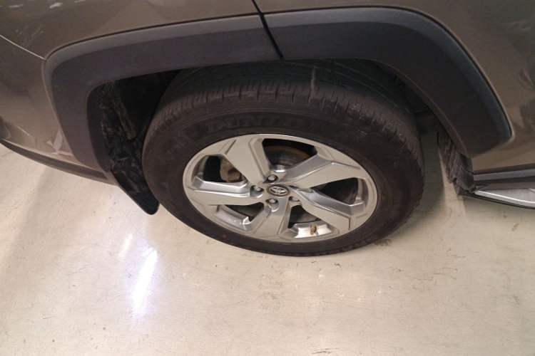 Used Toyota RAV4 2020 2.0L CVT Two-Wheel Drive Fashion Edition Exterior 5