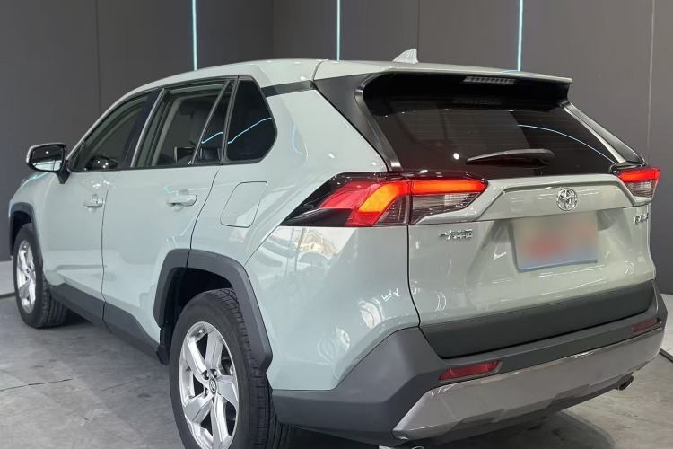 Used Toyota RAV4 2020 2.0L CVT Two-Wheel Drive Fashion Edition Exterior 8