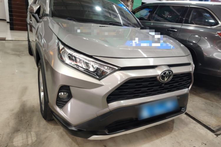 Used Toyota RAV4 2020 2.0L CVT Two-Wheel Drive Fashion Edition Front