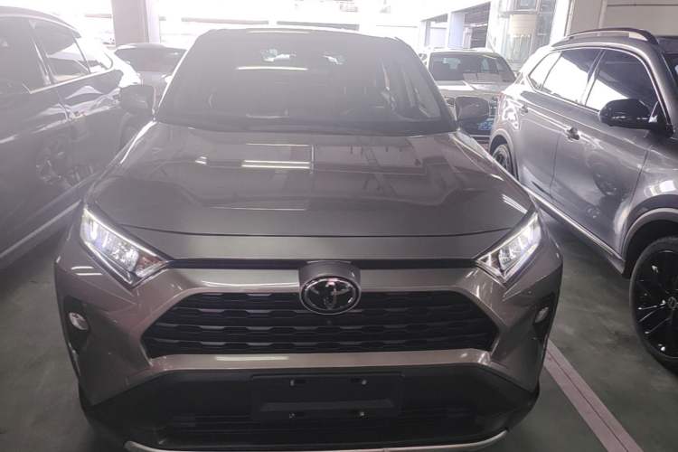 Used Toyota RAV4 2020 2.0L CVT Two-Wheel Drive Fashion Edition Front