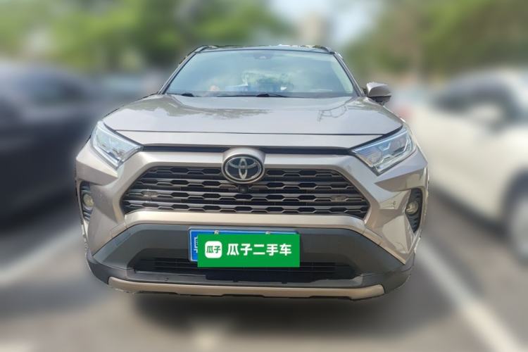 Used Toyota RAV4 2020 2.0L CVT Two-Wheel Drive Prestige Edition Front