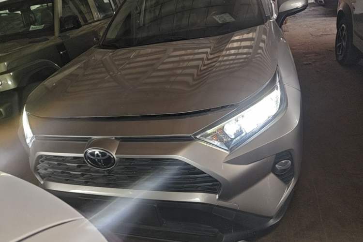 Used Toyota RAV4 2020 2.0L CVT Two-Wheel Drive Fashion PLUS Edition Front