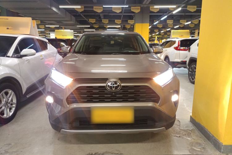 Used Toyota RAV4 2020 2.0L CVT Two-Wheel Drive Fashion Edition Front