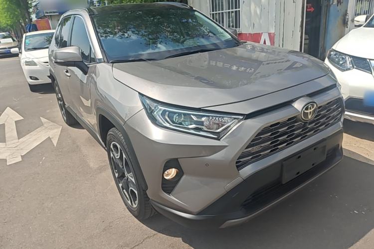Used Toyota RAV4 2020 2.0L CVT Four-Wheel Drive Prestige Edition Front Right 45 Deg