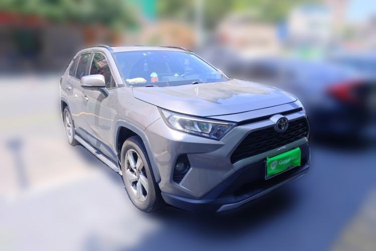 Used Toyota RAV4 2020 2.0L CVT Two-Wheel Drive Fashion Edition Front Right 45 Deg