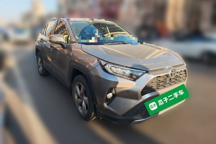Used Toyota RAV4 2020 2.0L CVT Two-Wheel Drive Fashion Edition Front Right 45 Deg