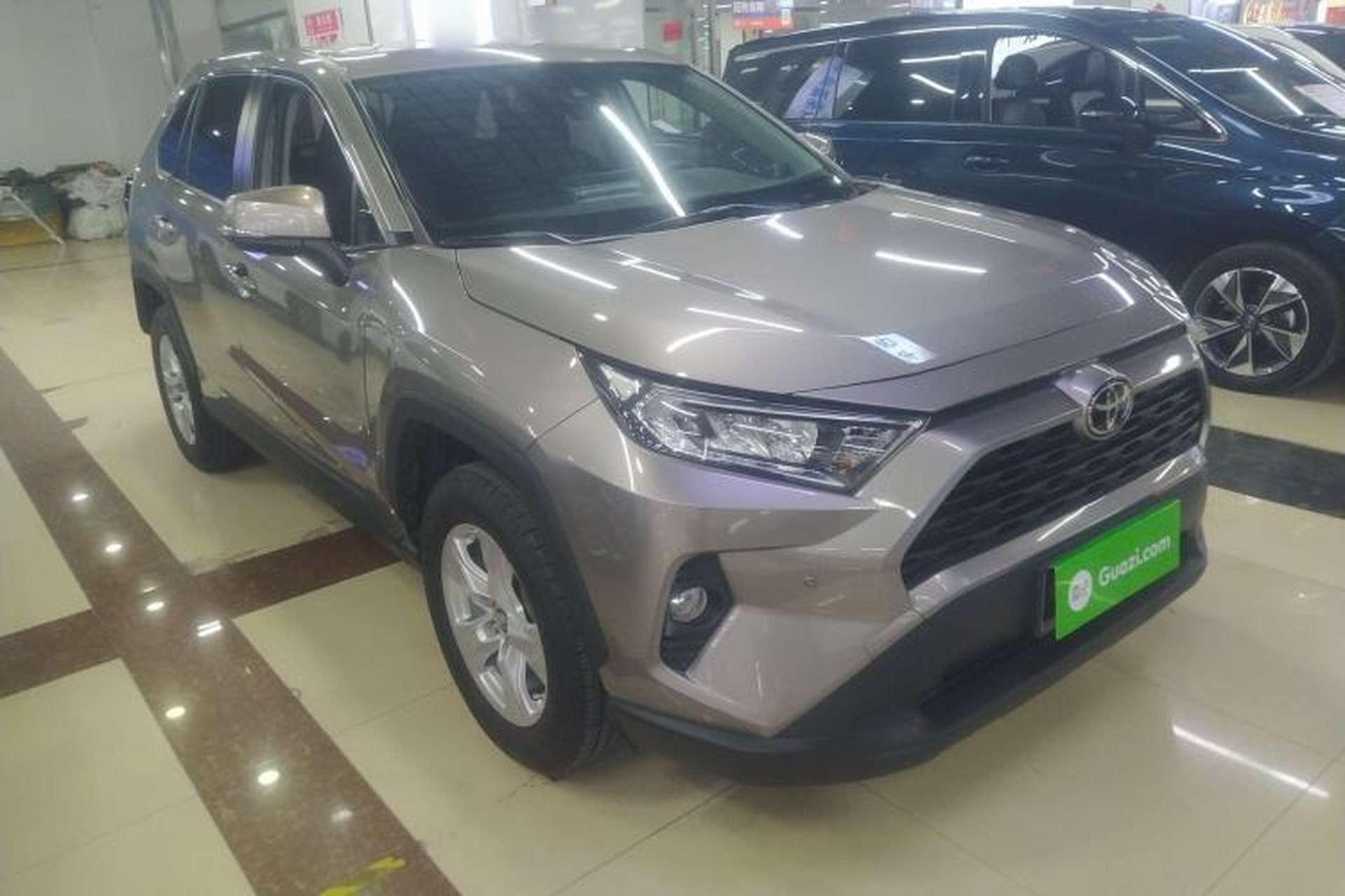 Used Toyota RAV4 2020 2.0L CVT Two-Wheel Drive Urban Edition Front Right 45 Deg