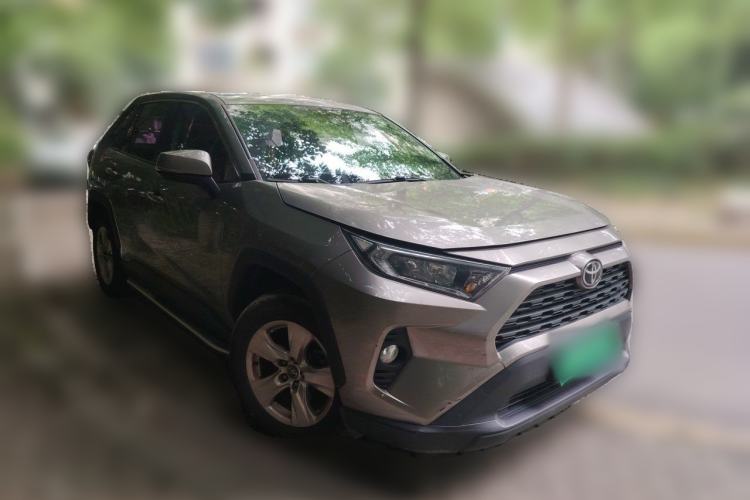 Used Toyota RAV4 2020 2.0L CVT Two-Wheel Drive Urban Edition Front Right 45 Deg