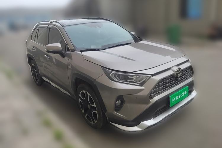 Used Toyota RAV4 2020 2.0L CVT Four-Wheel Drive Prestige Edition Front Right 45 Deg