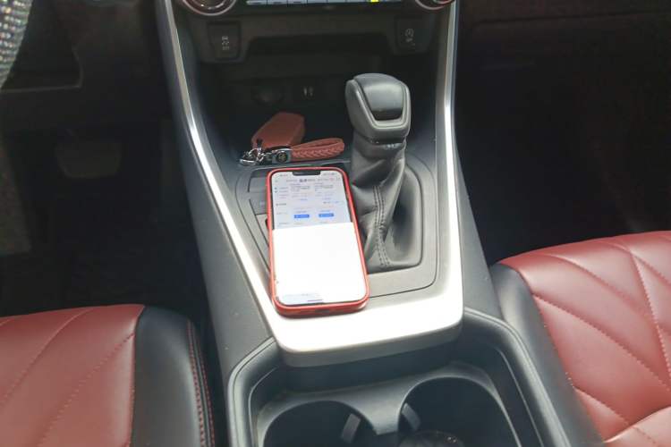 Used Toyota RAV4 2020 2.0L CVT Two-Wheel Drive Fashion Edition Gear Lever