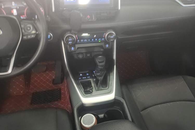 Used Toyota RAV4 2020 2.0L CVT Two-Wheel Drive Fashion Edition Gear Lever