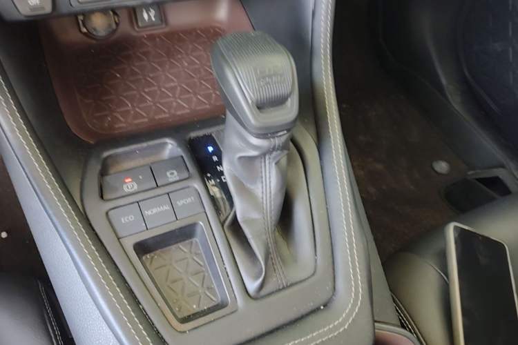 Used Toyota RAV4 2020 2.0L CVT Two-Wheel Drive Prestige Edition Gear Lever