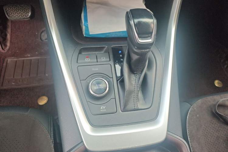 Used Toyota RAV4 2020 Dual-Motor 2.5L E-CVT Four-Wheel Drive Flagship Edition Gear Lever