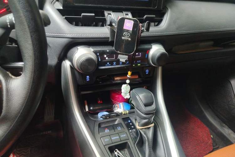 Used Toyota RAV4 2020 2.0L CVT Two-Wheel Drive Urban Edition Gear Lever