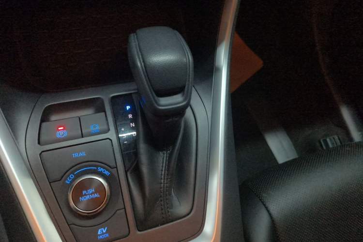 Used Toyota RAV4 2020 Dual-Engine 2.5L E-CVT Four-Wheel Drive Elite Edition Gear Lever