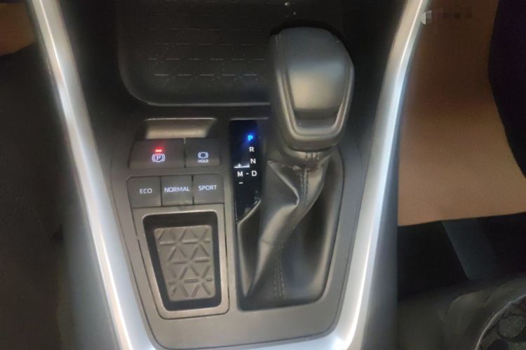 Used Toyota RAV4 2020 2.0L CVT Two-Wheel Drive Fashion Edition Gear Lever