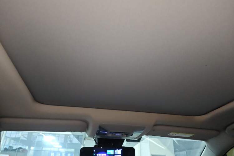 Used Toyota RAV4 2020 2.0L CVT Four-Wheel Drive Prestige Edition Headliner