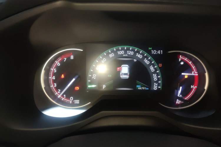 Used Toyota RAV4 2020 2.0L CVT Two-Wheel Drive Fashion Edition Instrument Cluster