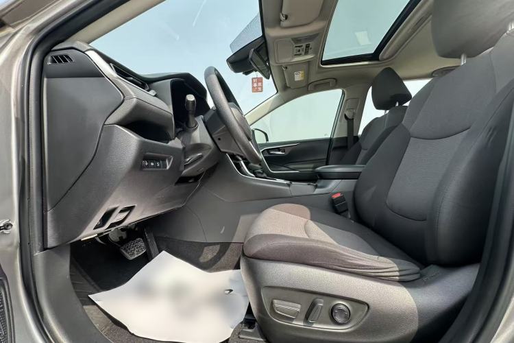 Used Toyota RAV4 2020 Dual-Engine 2.5L E-CVT Two-Wheel Drive Elite Edition Interior 1