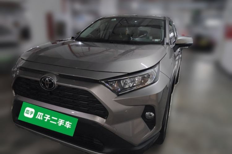 Used Toyota RAV4 2020 2.0L CVT Two-Wheel Drive Fashion PLUS Edition Guazi used car, China used car export, Used car for sale, Used  cars, Cheapest cars for sale