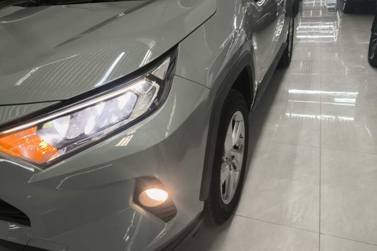 Used Toyota RAV4 2020 2.0L CVT Two-Wheel Drive Fashion Edition Left Front Headlight