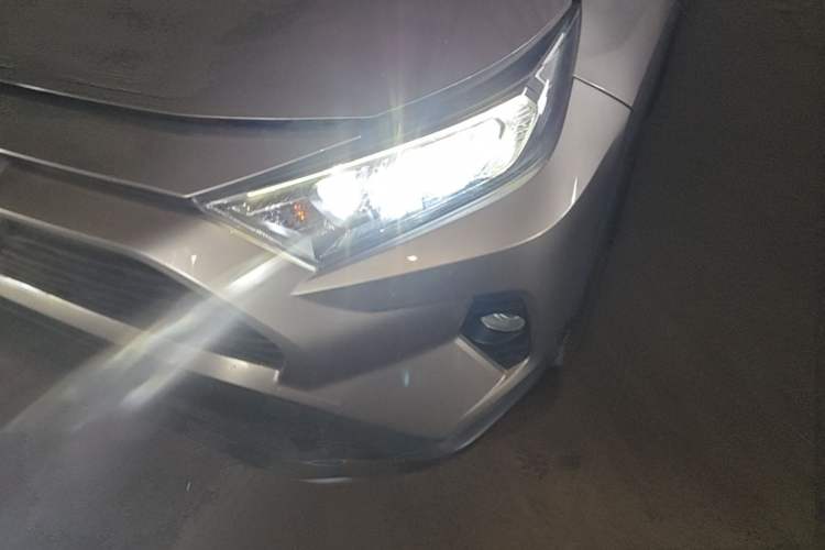 Used Toyota RAV4 2020 2.0L CVT Two-Wheel Drive Fashion PLUS Edition Left Front Headlight