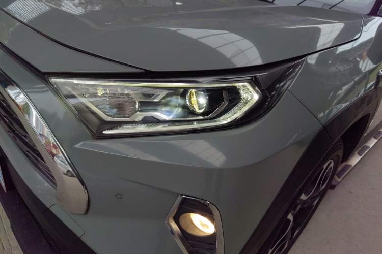 Used Toyota RAV4 2020 2.0L CVT Four-Wheel Drive Prestige Edition Left Front Headlight