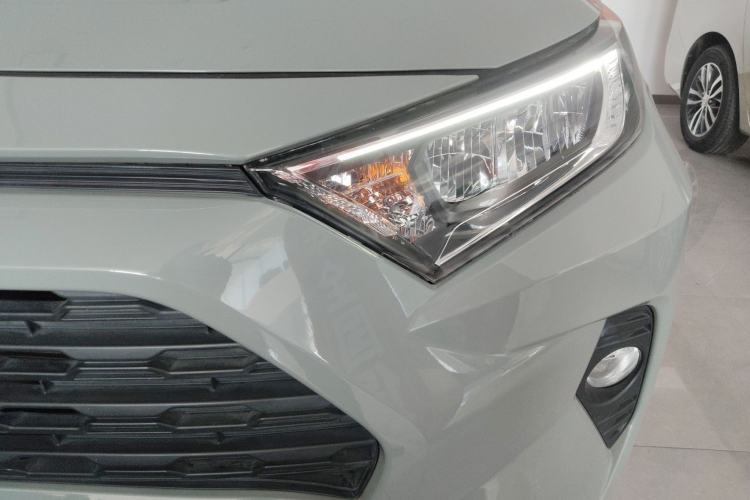 Used Toyota RAV4 2020 Dual-Engine 2.5L E-CVT 4x4 Elite PLUS Edition Left Front Headlight