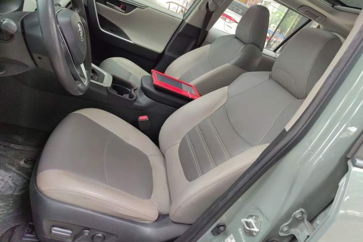 Used Toyota RAV4 2020 2.0L CVT Four-Wheel Drive Prestige Edition Left Front Seat