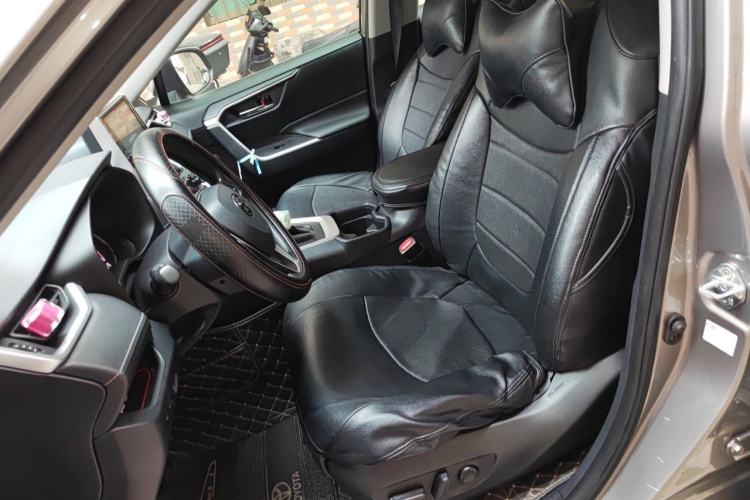 Used Toyota RAV4 2020 2.0L CVT Two-Wheel Drive Fashion Edition Left Front Seat