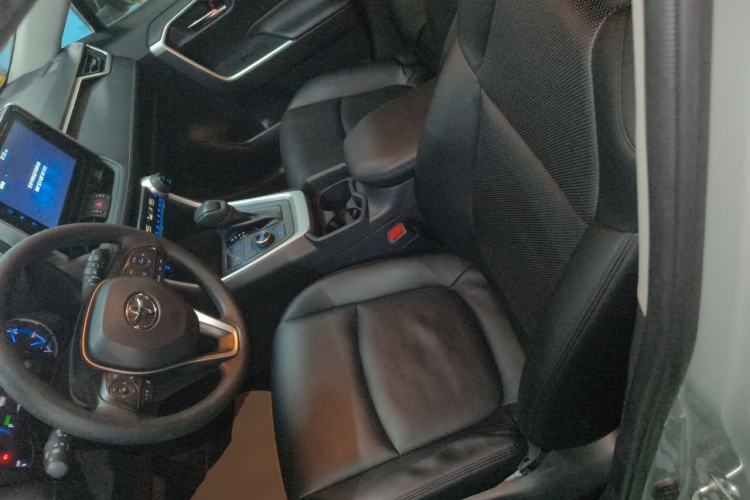 Used Toyota RAV4 2020 Dual-Engine 2.5L E-CVT Four-Wheel Drive Elite Edition Left Front Seat