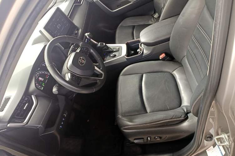 Used Toyota RAV4 2020 Dual-Engine 2.5L E-CVT 4x4 Elite PLUS Edition Left Front Seat