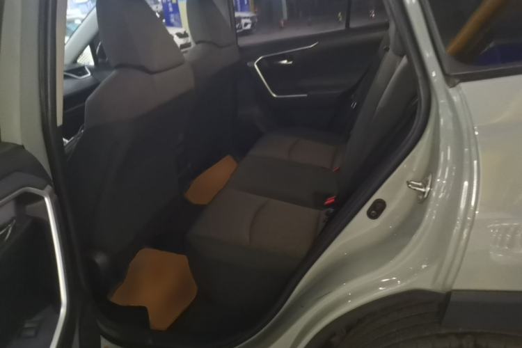 Used Toyota RAV4 2020 2.0L CVT 4x4 Trend Edition Left Rear Seat