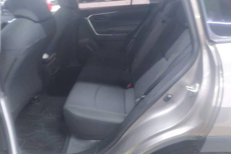 Used Toyota RAV4 2020 2.0L CVT Two-Wheel Drive Urban Edition Left Rear Seat