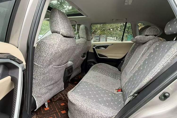 Used Toyota RAV4 2020 2.0L CVT 4x4 Trend Edition Left Rear Seat
