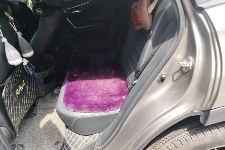 Used Toyota RAV4 2020 2.0L CVT Two-Wheel Drive Fashion PLUS Edition Left Rear Seat