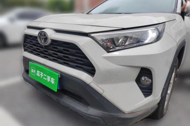 Używany Toyota RAV4 2020 2.0L CVT Two-Wheel Drive Urban Edition