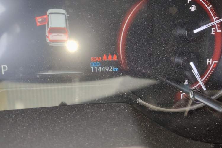 Used Toyota RAV4 2020 2.0L CVT Two-Wheel Drive Prestige Edition Odometer Close Up