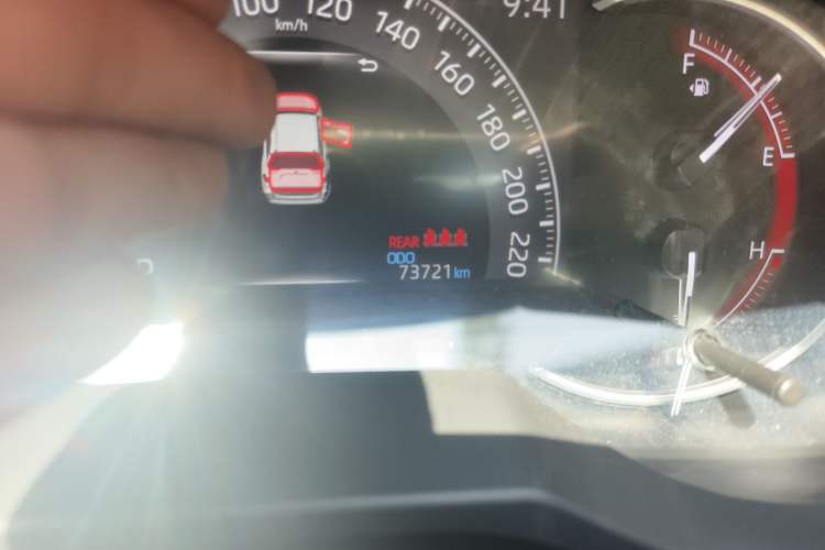 Used Toyota RAV4 2020 2.0L CVT Two-Wheel Drive Fashion Edition Odometer Close Up