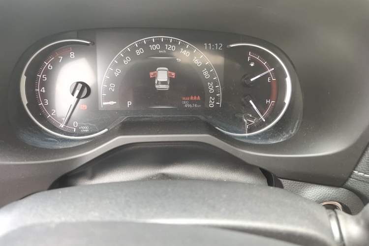 Used Toyota RAV4 2020 2.0L CVT Four-Wheel Drive Prestige Edition Odometer Close Up