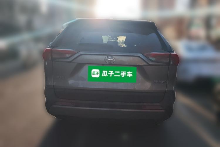 Used Toyota RAV4 2020 2.0L CVT Two-Wheel Drive Fashion Edition Rear